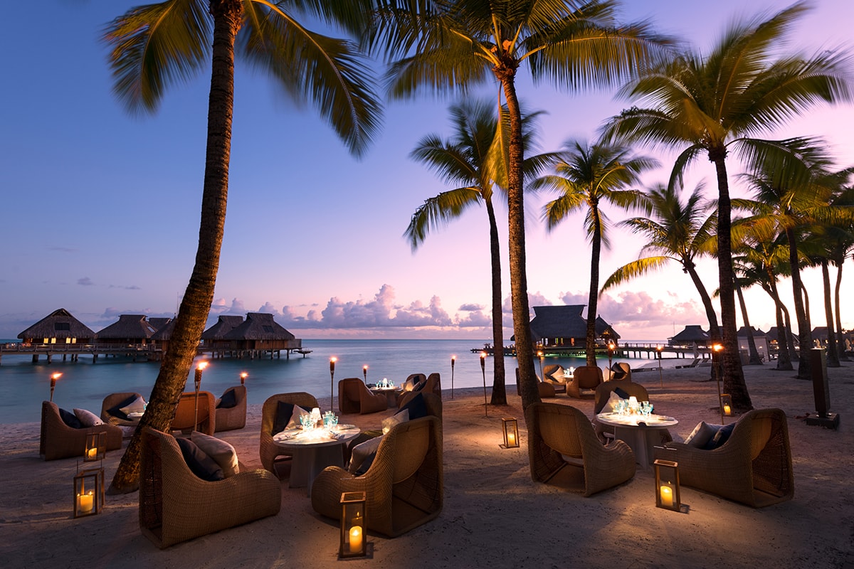 Conrad resorts, Bora Bora, cocktails